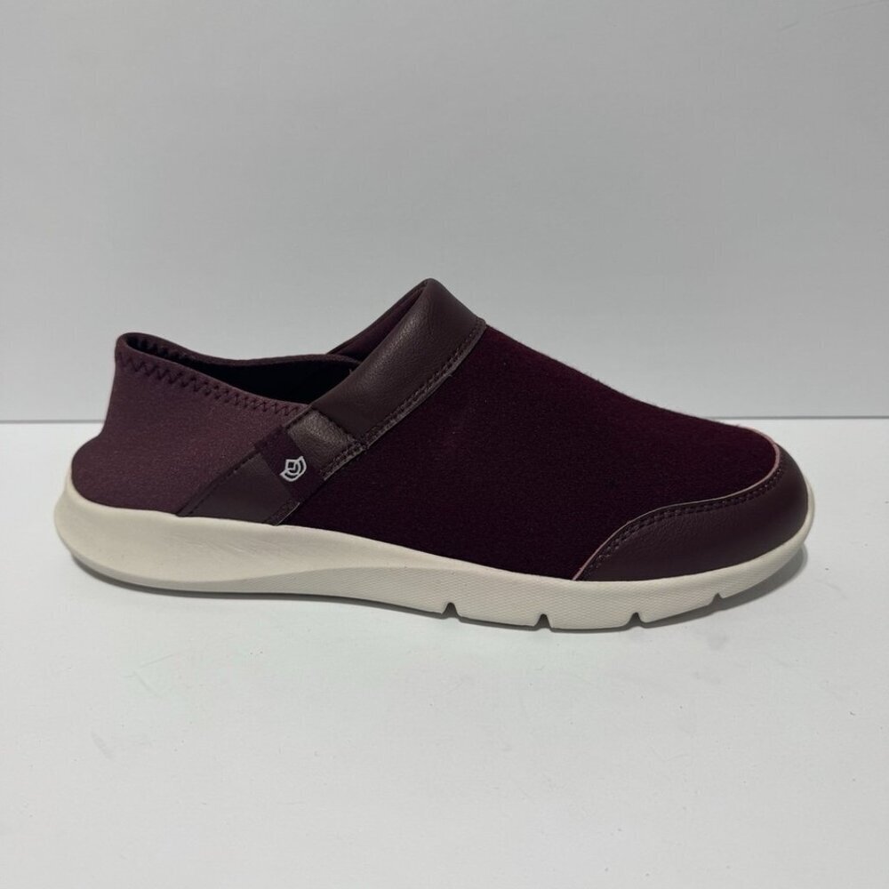 Spenco Women’s Cabriolet Slip On Sneaker Size 12B